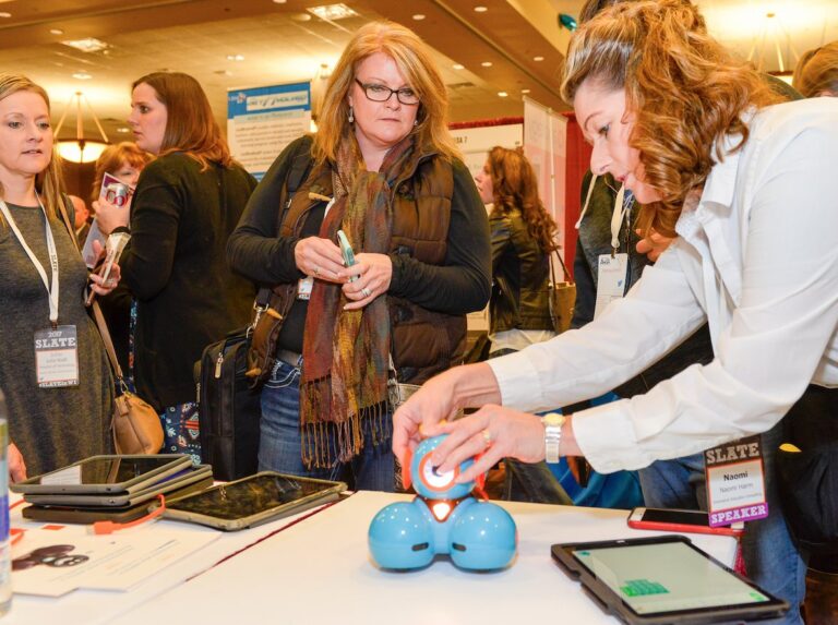 NaomiHarm WI Tech Conf Leaders 768x573