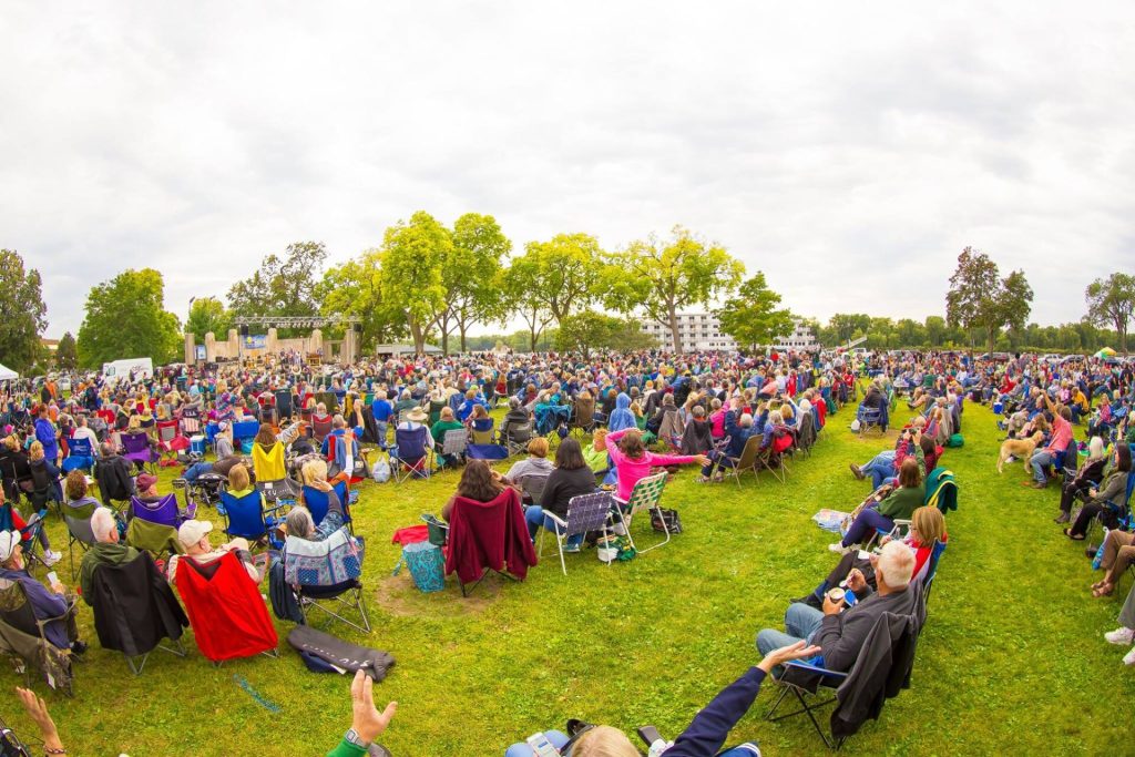 MOON TUNES LA CROSSE WI
